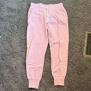 Under Armour Women’s Light Pink Sweatpants Size Small